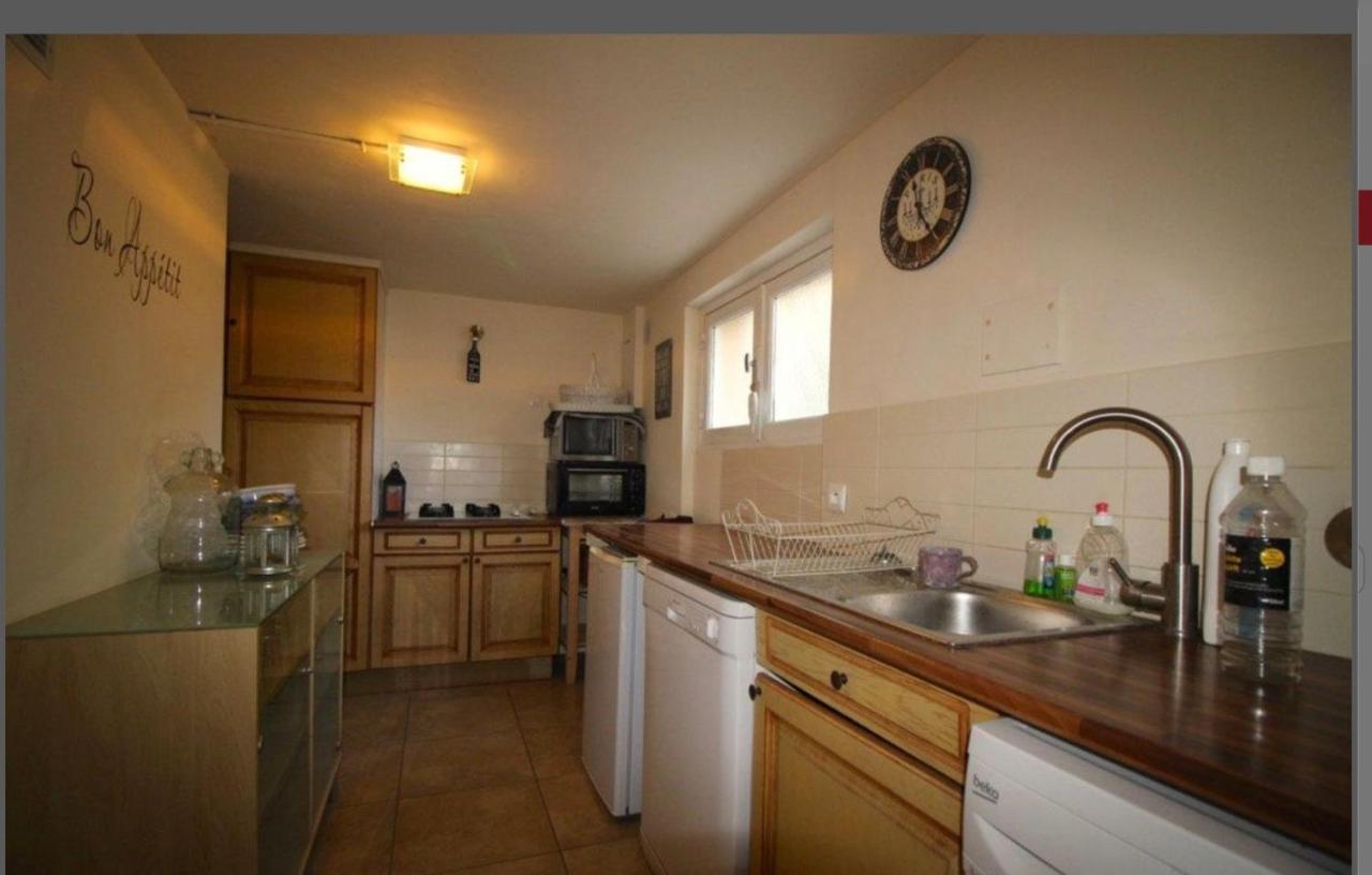 Peaceful 3 Bedroom 8 Person Ground Floor Apartment With Large Private Heated Pool La Digne-d'Amont Eksteriør billede